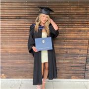 Graduada en Psicología con curso optativo en Enseñanza de un Segundo Idioma, presencial + online.